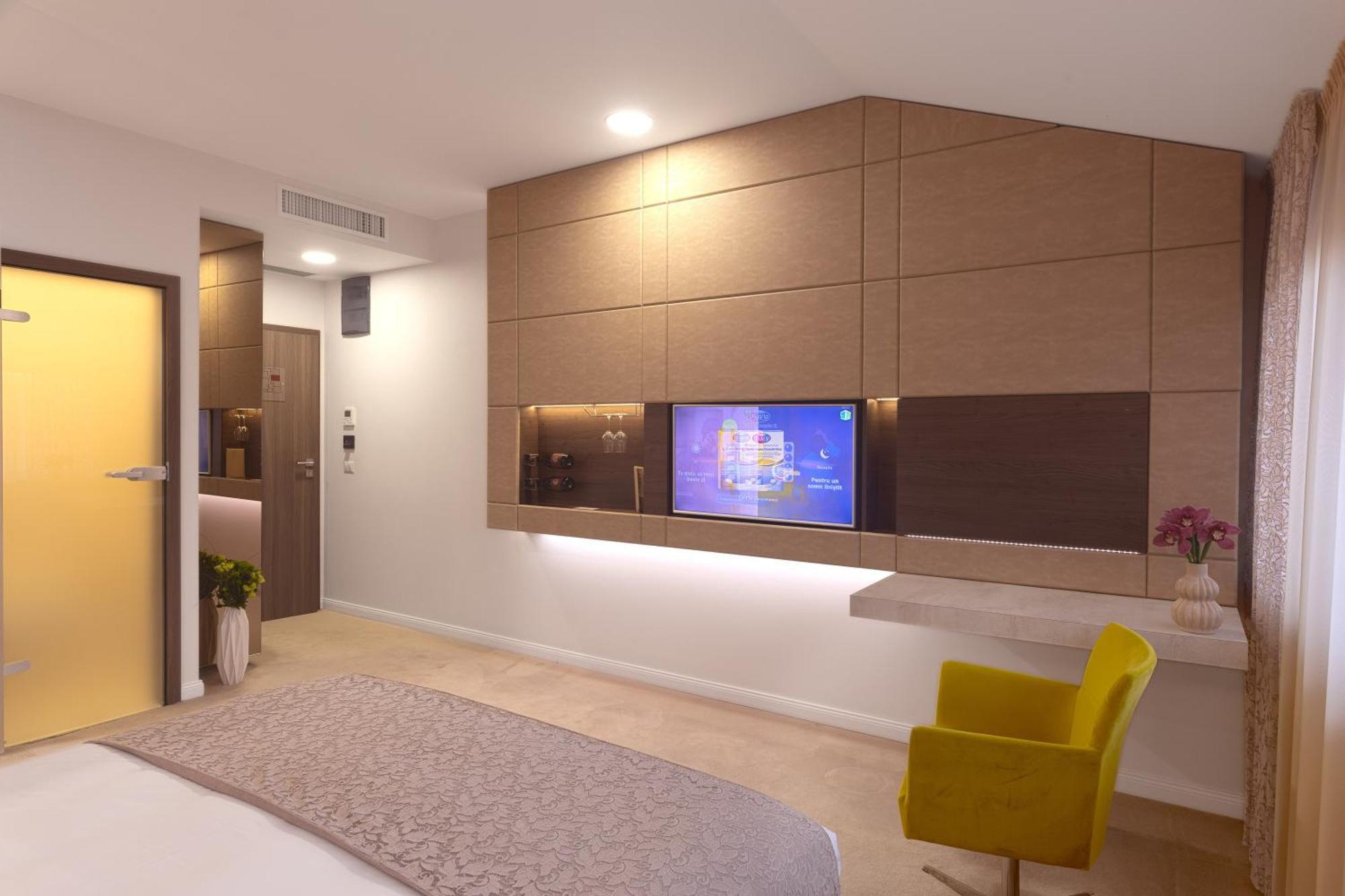 Hotel Vila Class Satu Mare Exterior photo